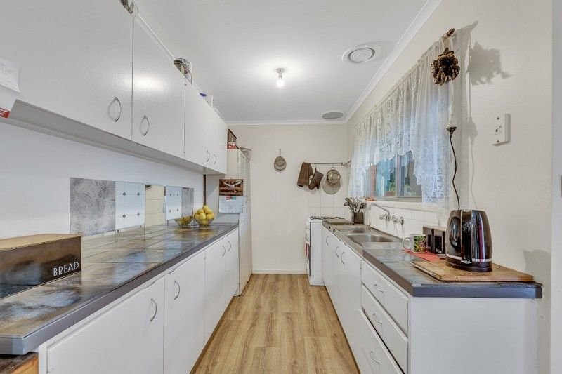13 Officer Court, Corio image 2