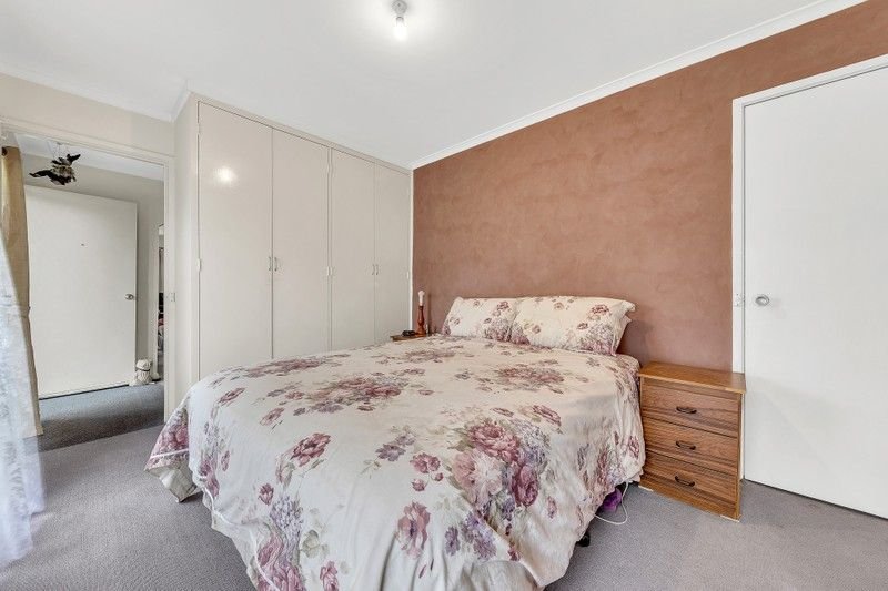 13 Officer Court, Corio image 6