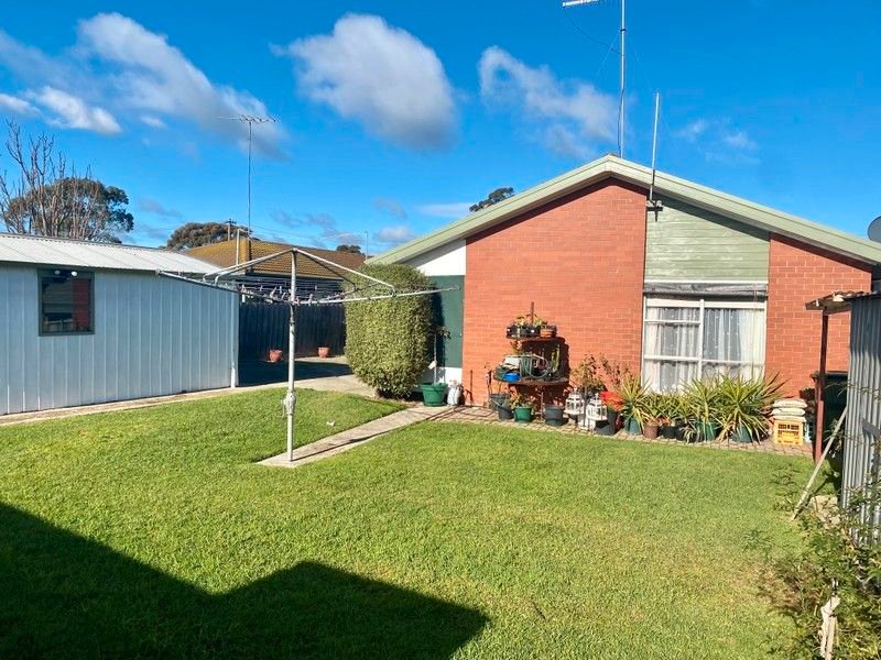 13 Officer Court, Corio image 10