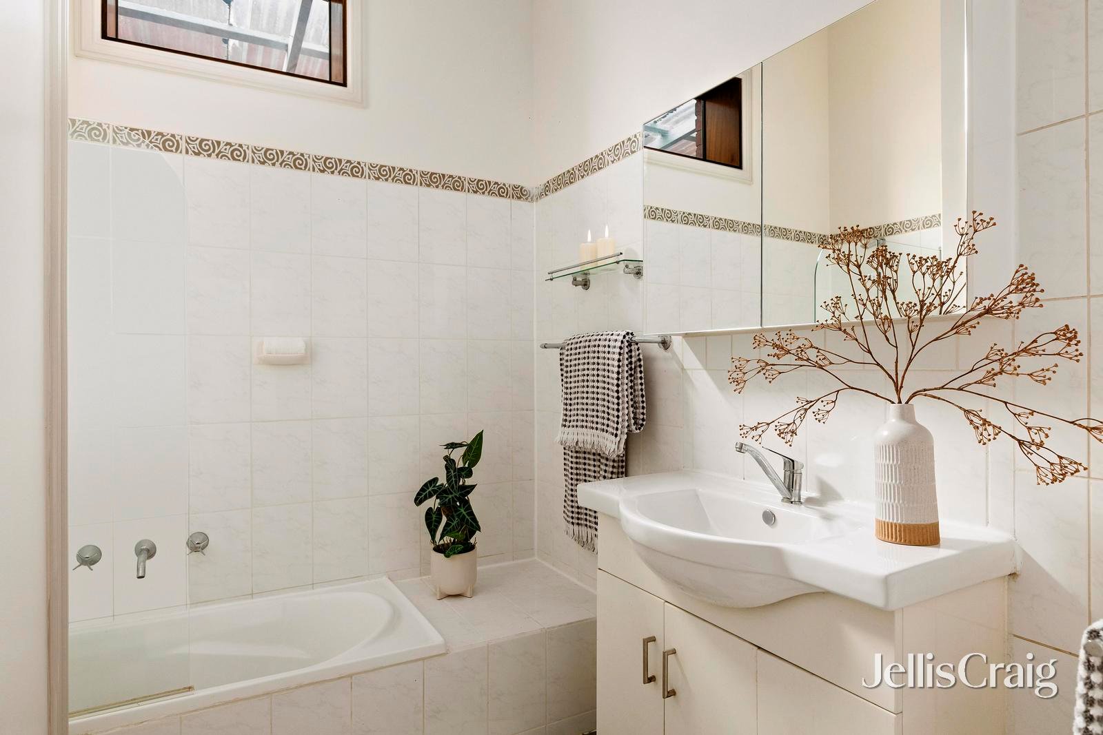 13 Ormond Road, Moonee&nbsp;Ponds image 7