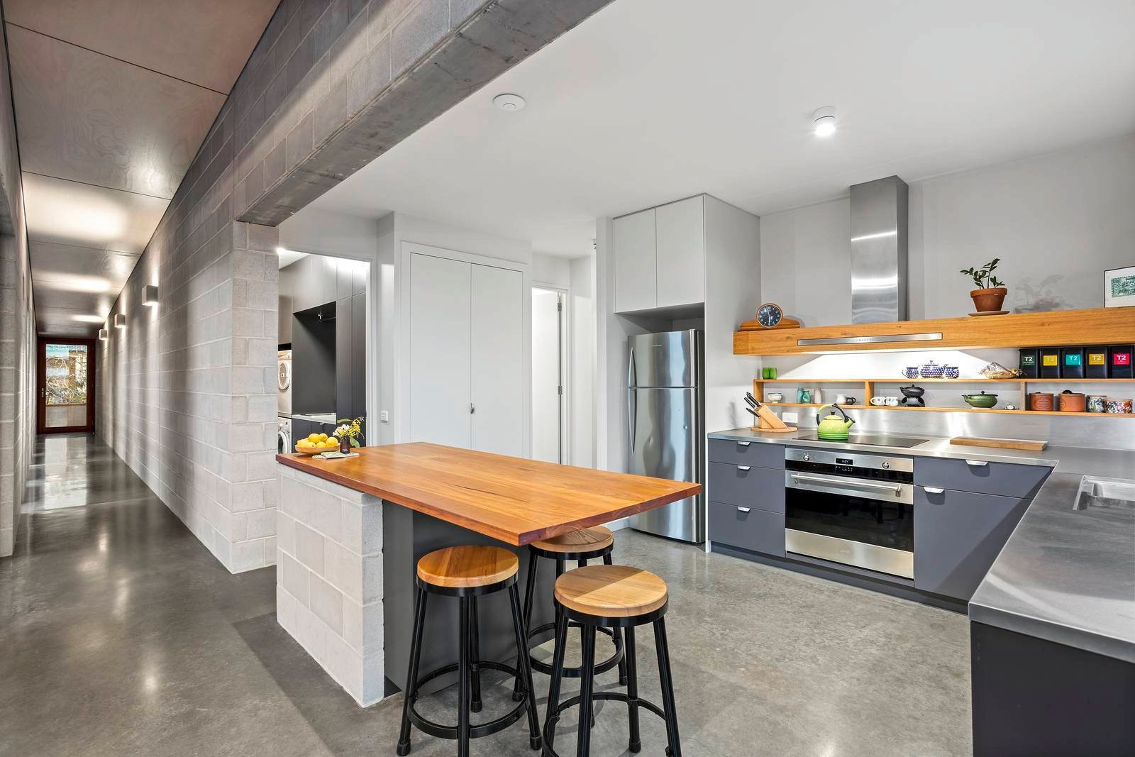 Property Gallery Thumbnail 8