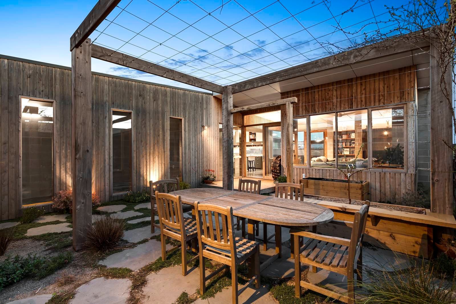 Property Gallery Thumbnail 18