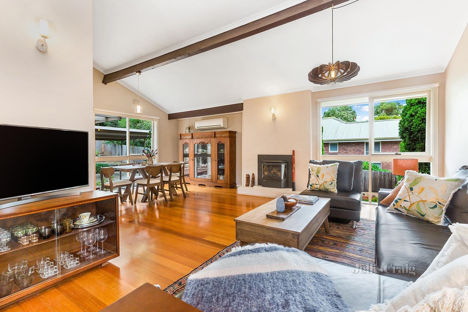 13 Patricia Way, Woodend image 5