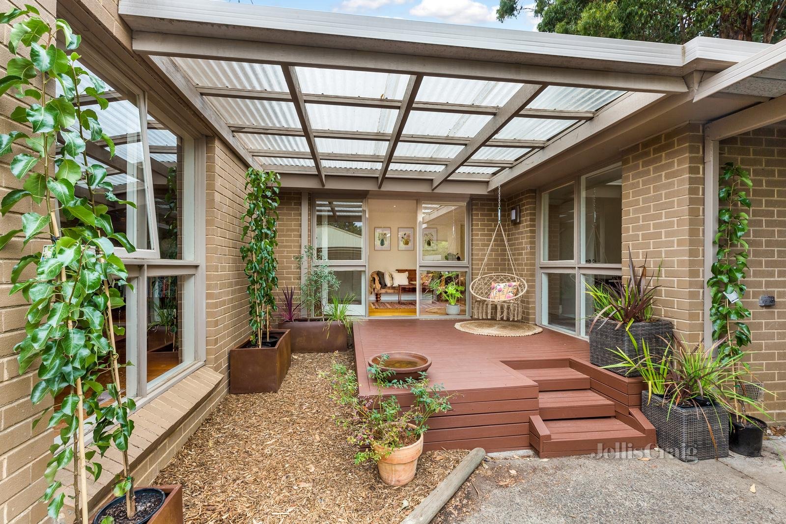 13 Patricia Way, Woodend image 16