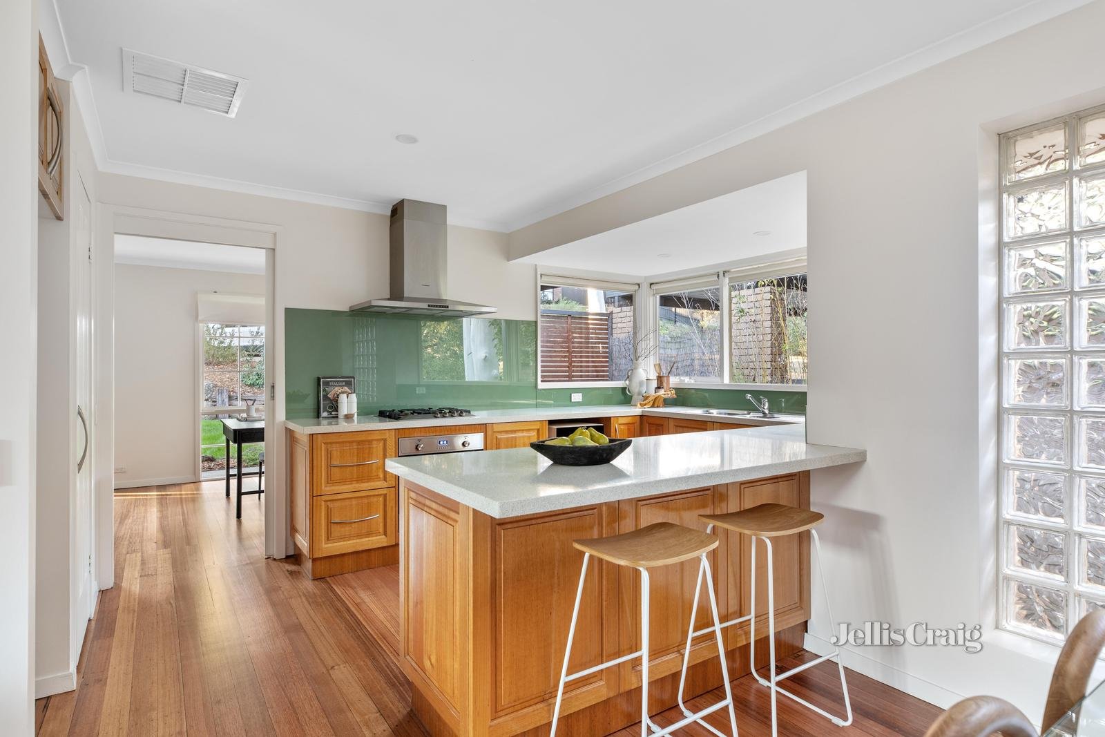 13 Peppermint Grove, Eltham image 6