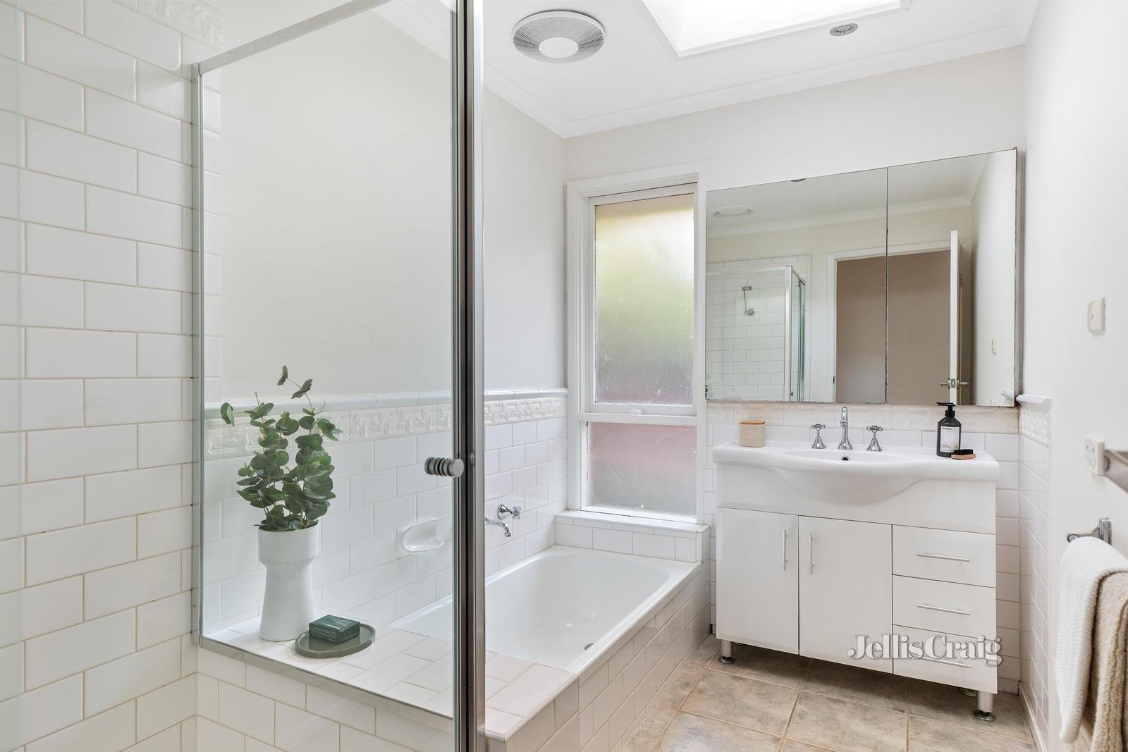 13 Peppermint Grove, Eltham image 10