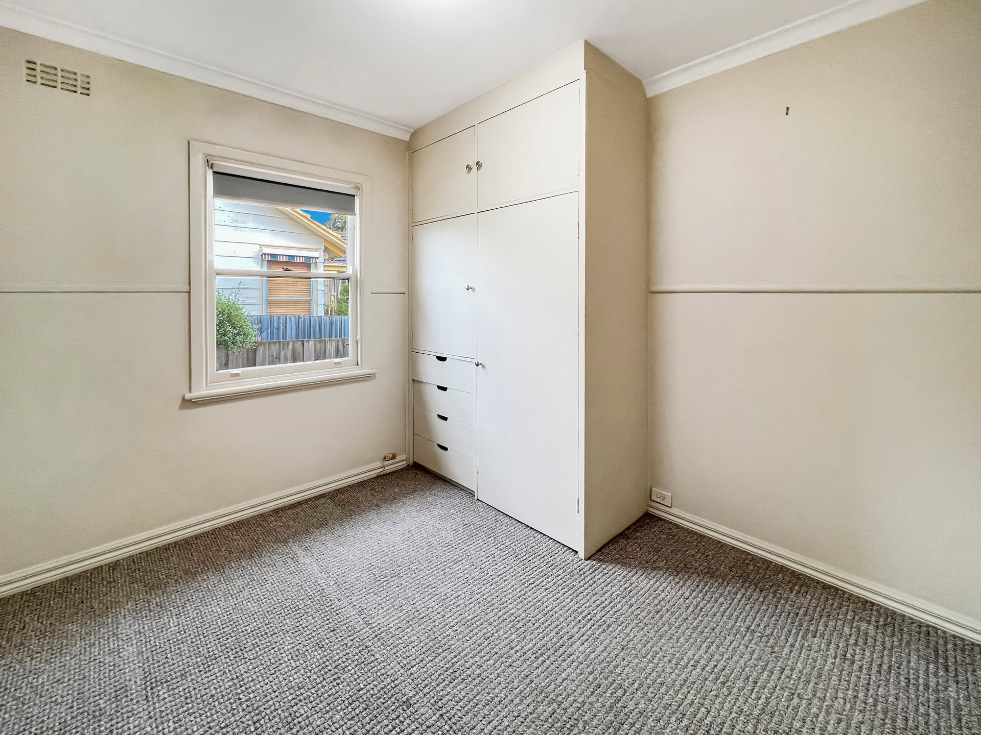 1/3 Pitman Street, Newcomb image 4