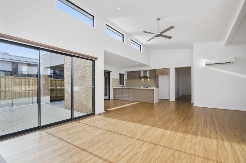 13 Point Boulevard, Point&nbsp;Lonsdale image 2