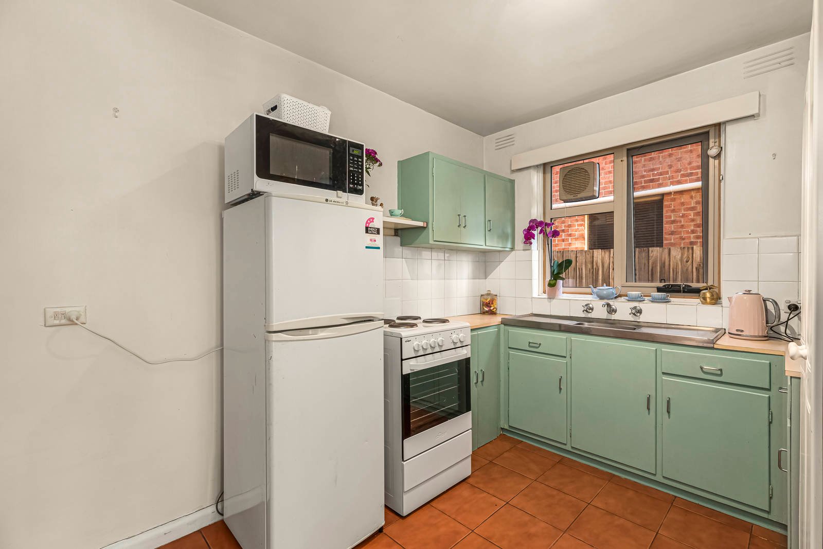 Property Gallery Thumbnail 3