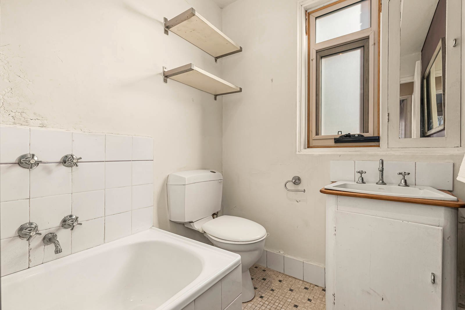 Property Gallery Thumbnail 5