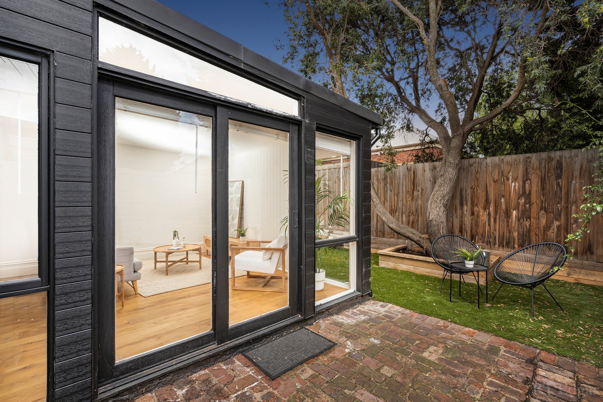 Property Gallery Thumbnail 13