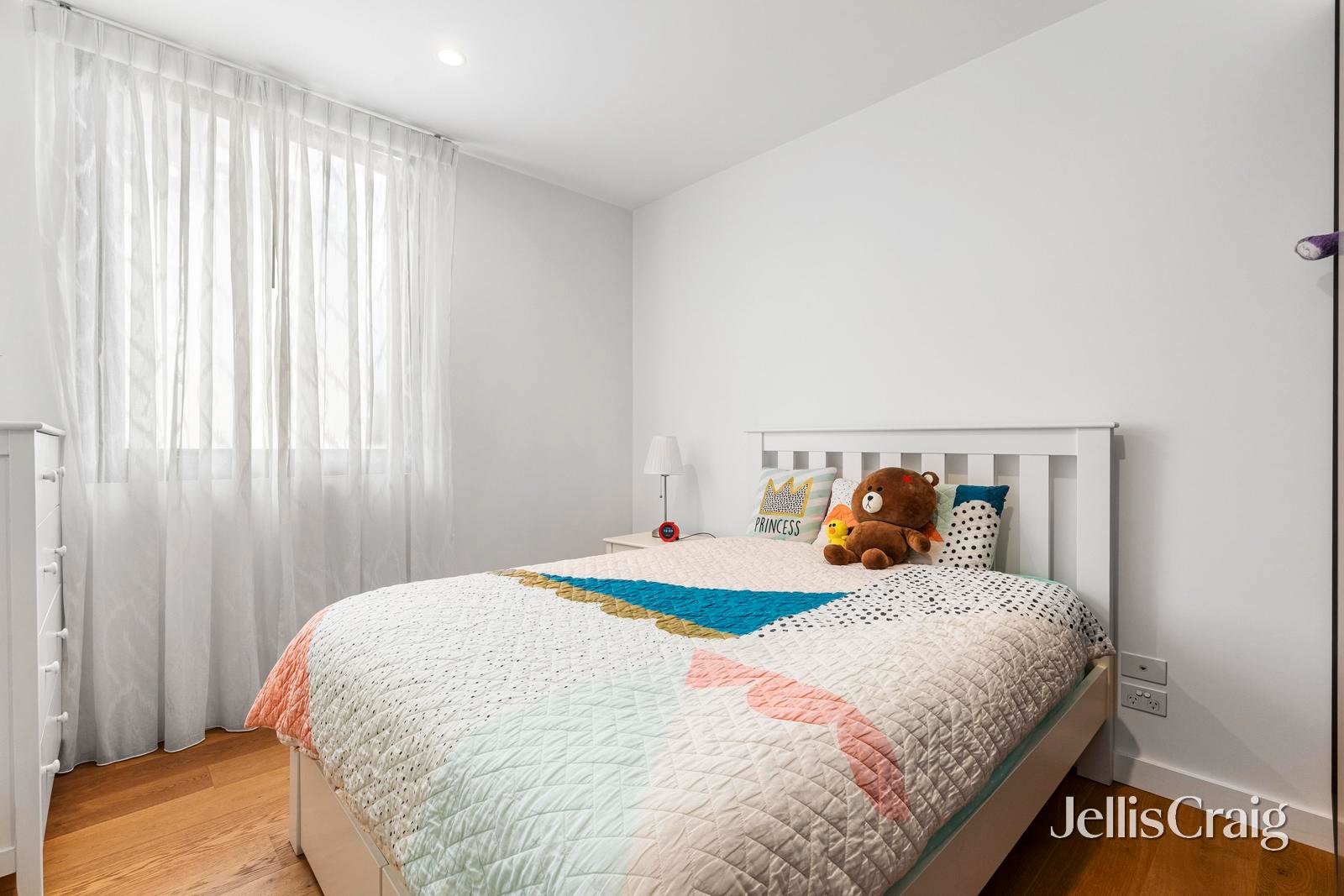 1/3 Railway Avenue, Armadale image 12
