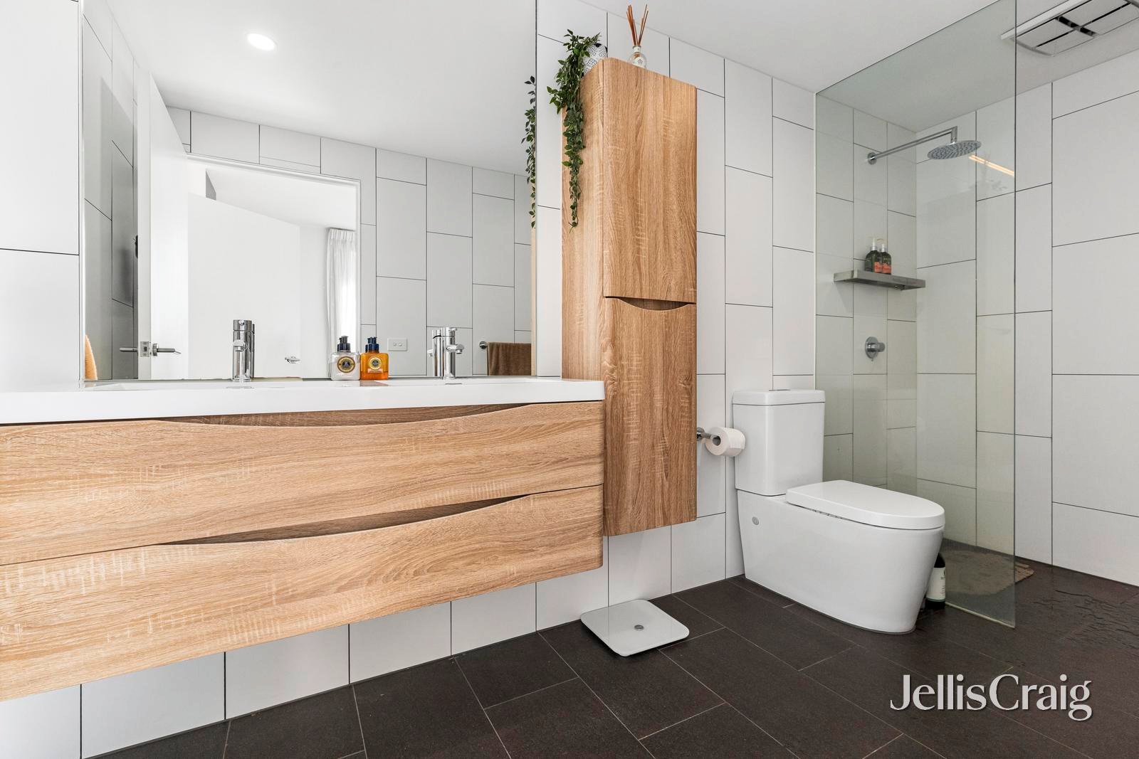 1/3 Railway Avenue, Armadale image 13