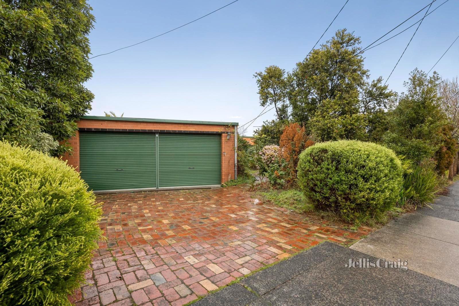 13 Railway Avenue, Ringwood East image 2