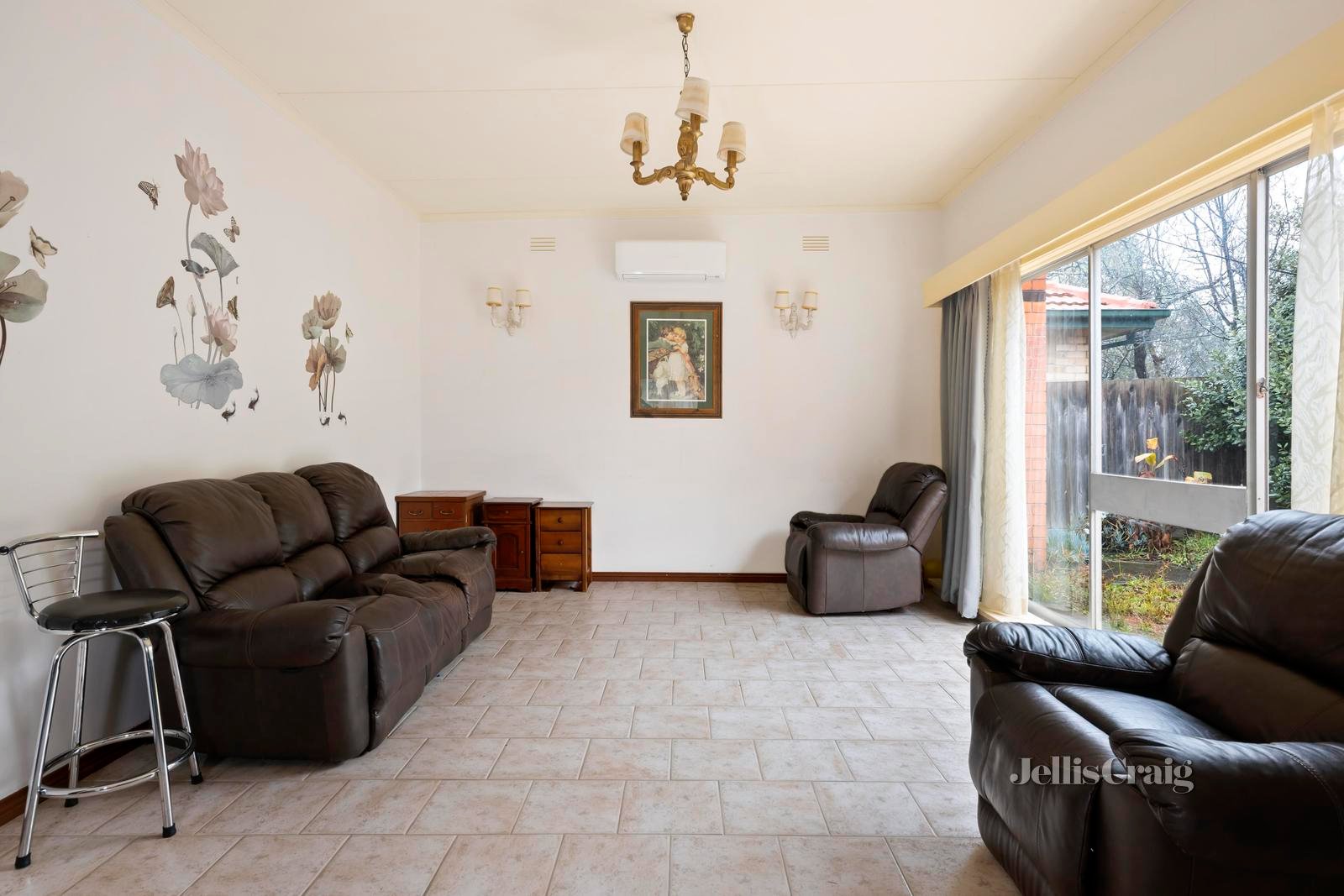 13 Railway Avenue, Ringwood East image 3
