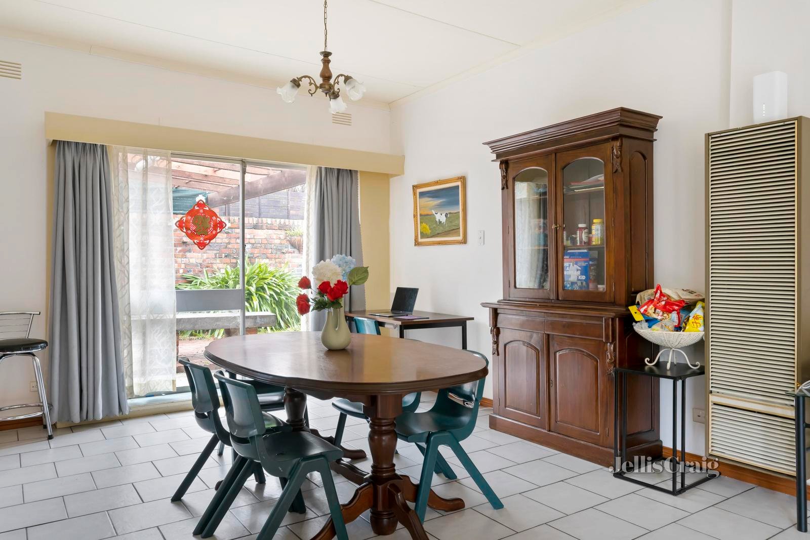13 Railway Avenue, Ringwood East image 6