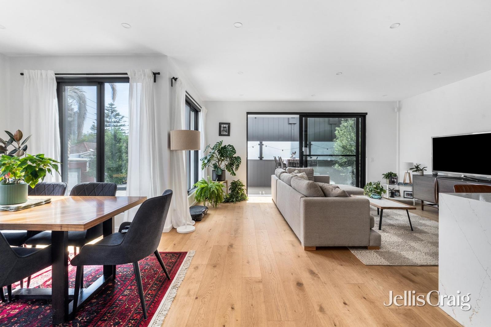 1/3 Rainsford Street, Elwood image 2