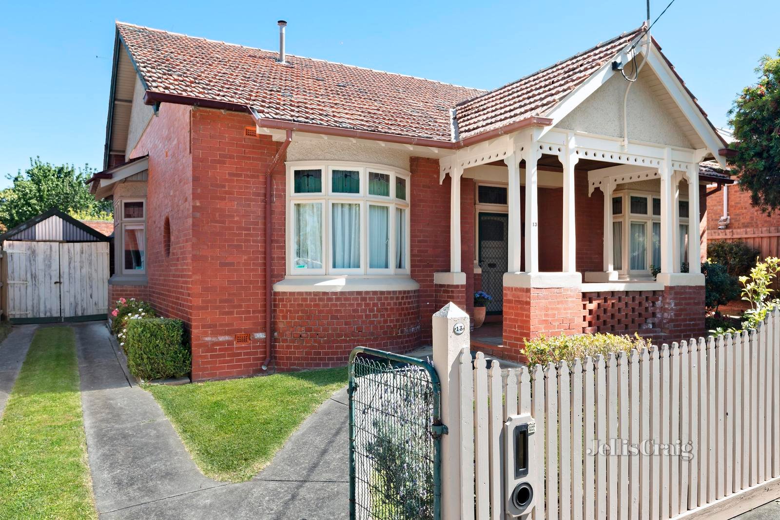 13 Raleigh Street, Essendon image 1