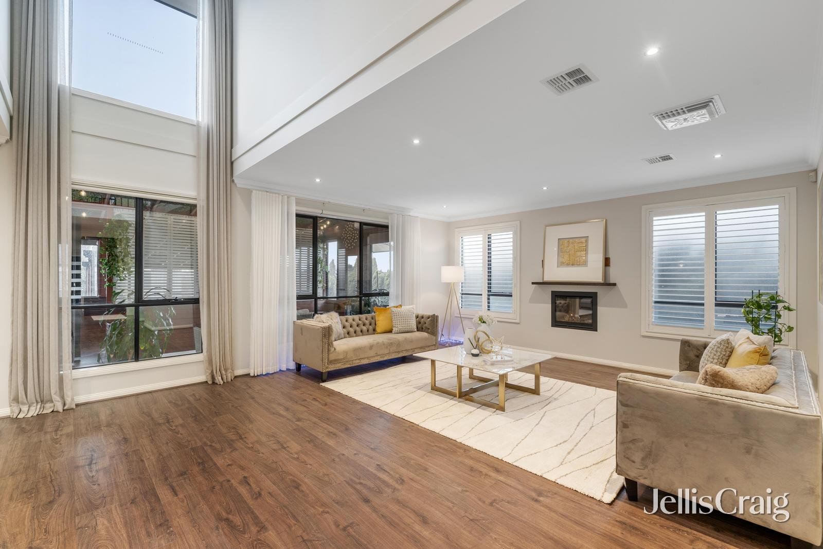 13 Remington Drive, Glen Waverley image 3