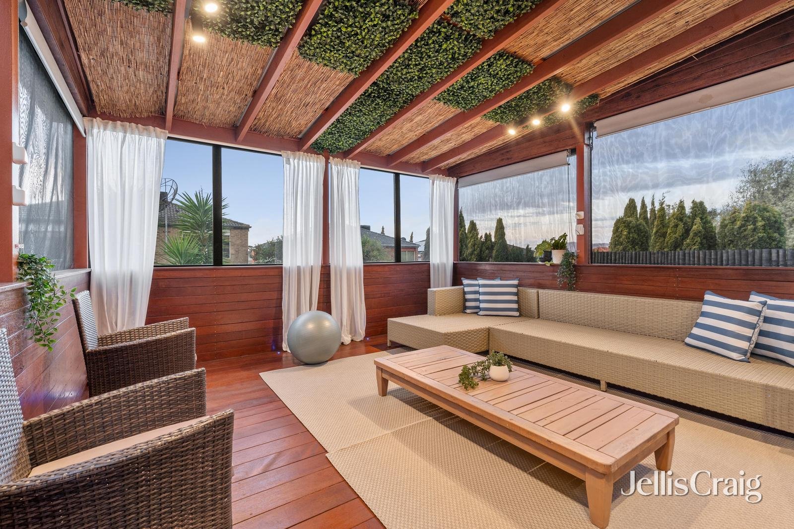 13 Remington Drive, Glen Waverley image 17
