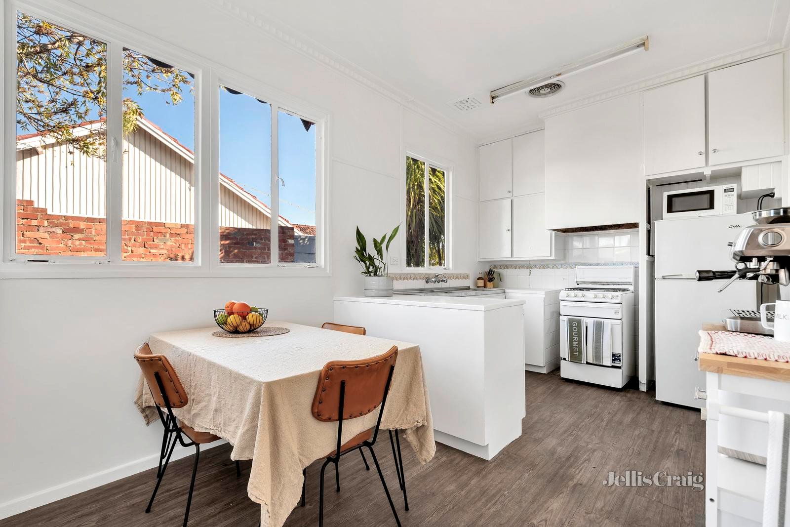 13 Reynolds Parade, Pascoe Vale South image 4