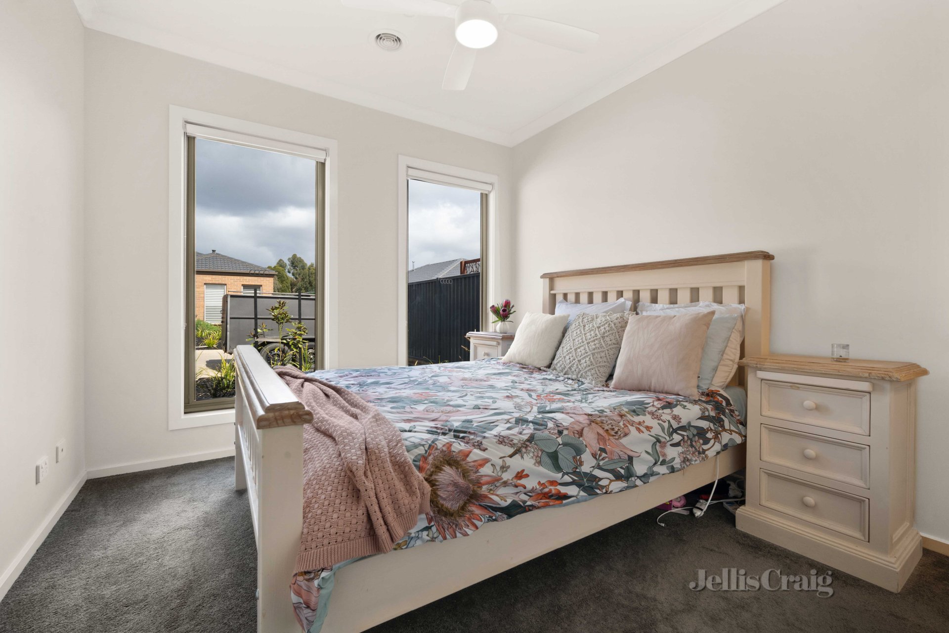 13 Riverside Place, Brown&nbsp;Hill image 2