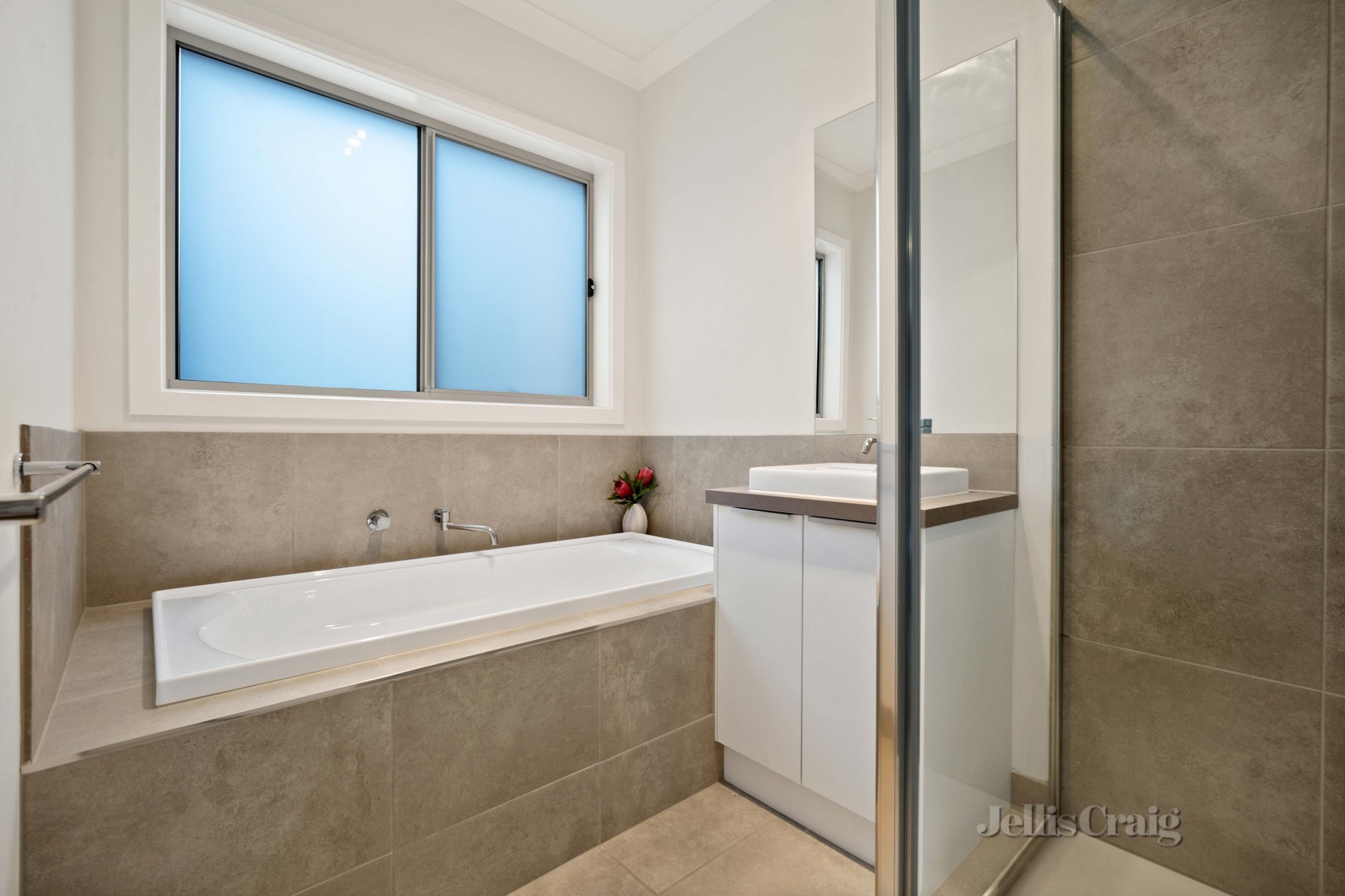 13 Riverside Place, Brown&nbsp;Hill image 3