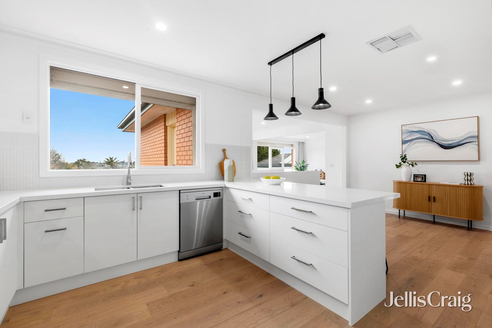 13 Roland Street, Mount&nbsp;Waverley image 6