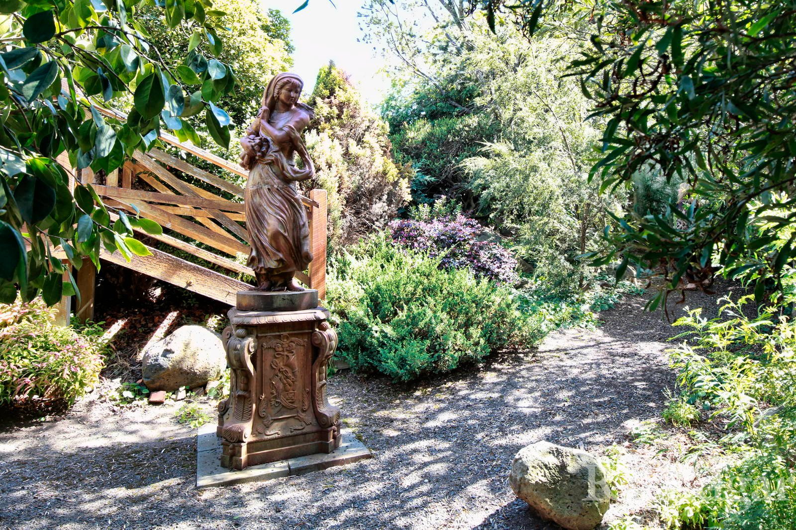Property Gallery Thumbnail 14