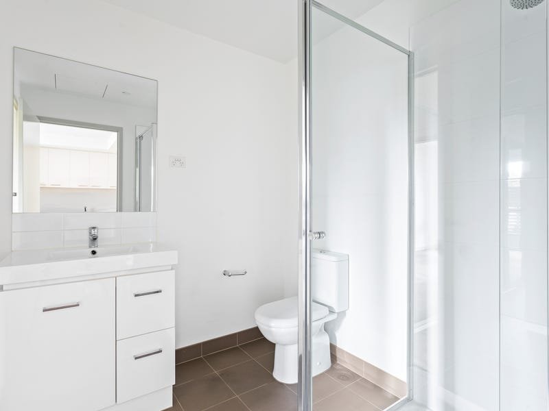 Property Gallery Thumbnail 6