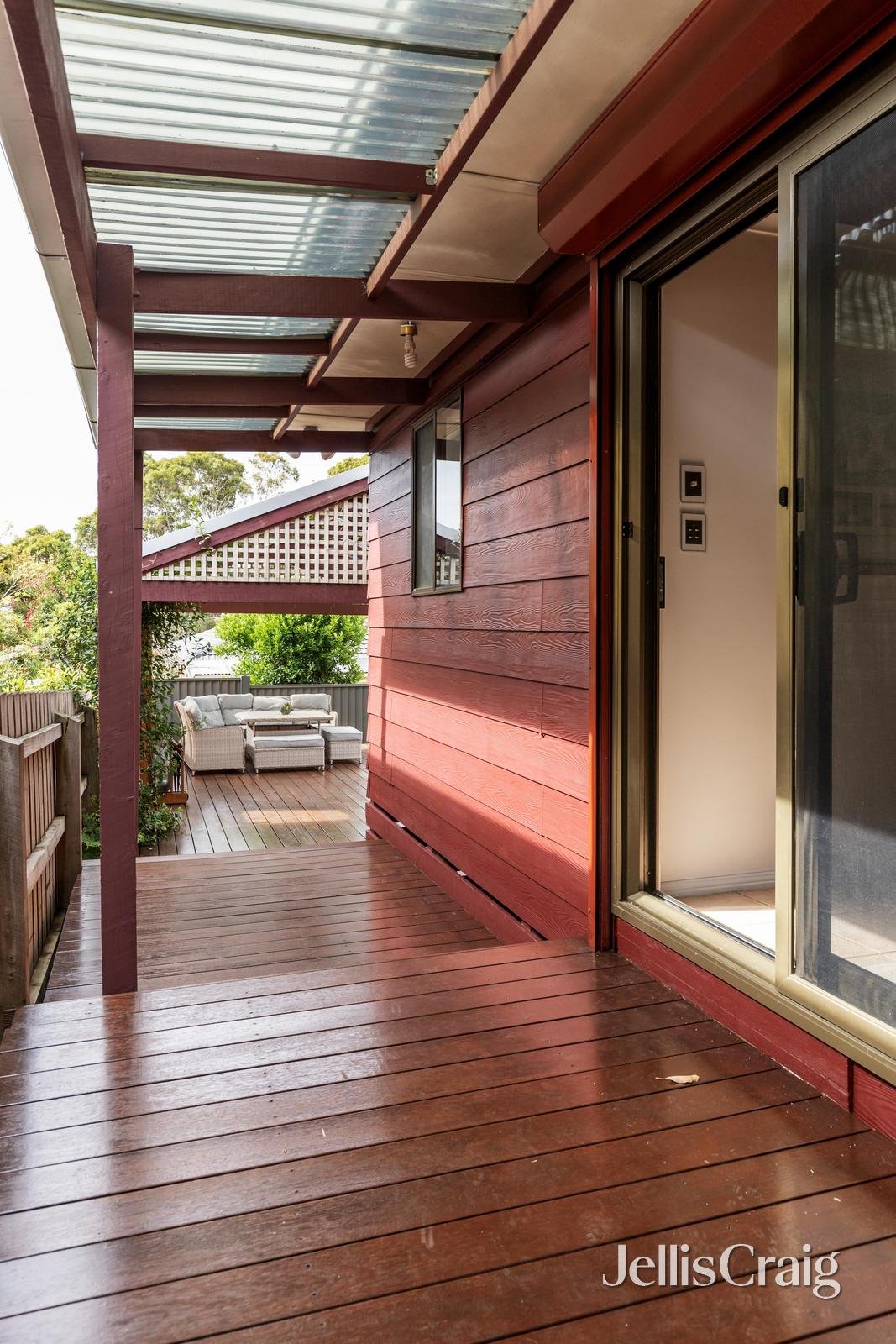 13 Sandhurst Avenue, Doncaster&nbsp;East image 2