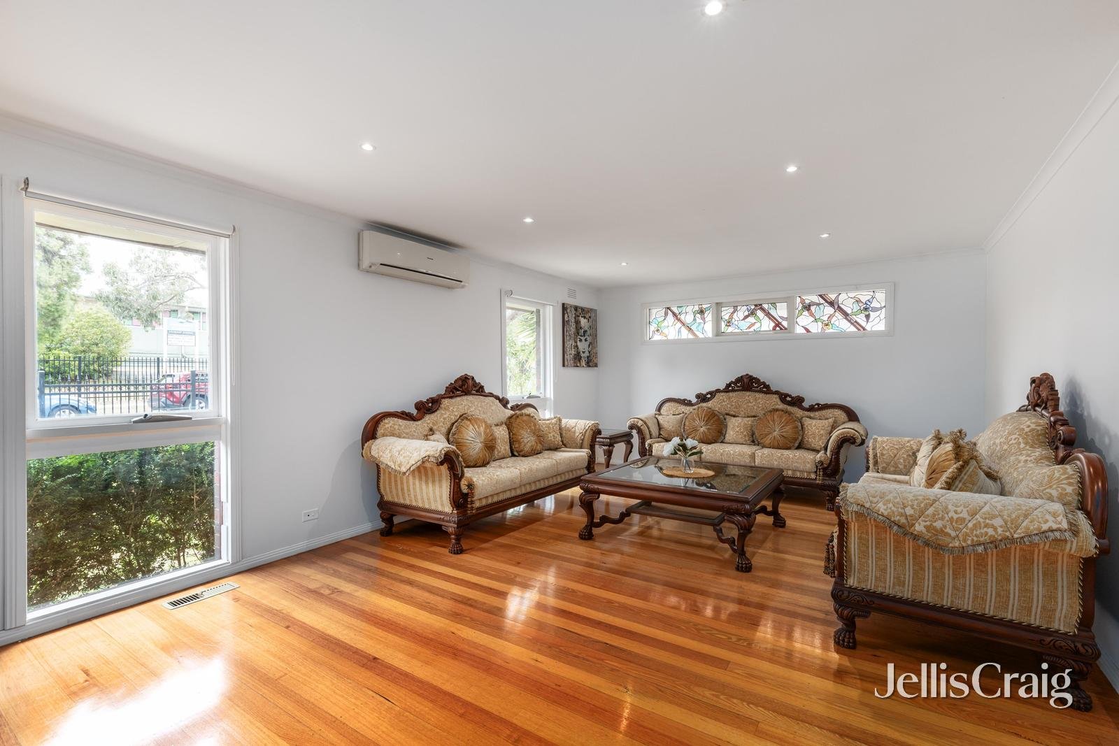 13 Sandhurst Avenue, Doncaster&nbsp;East image 3