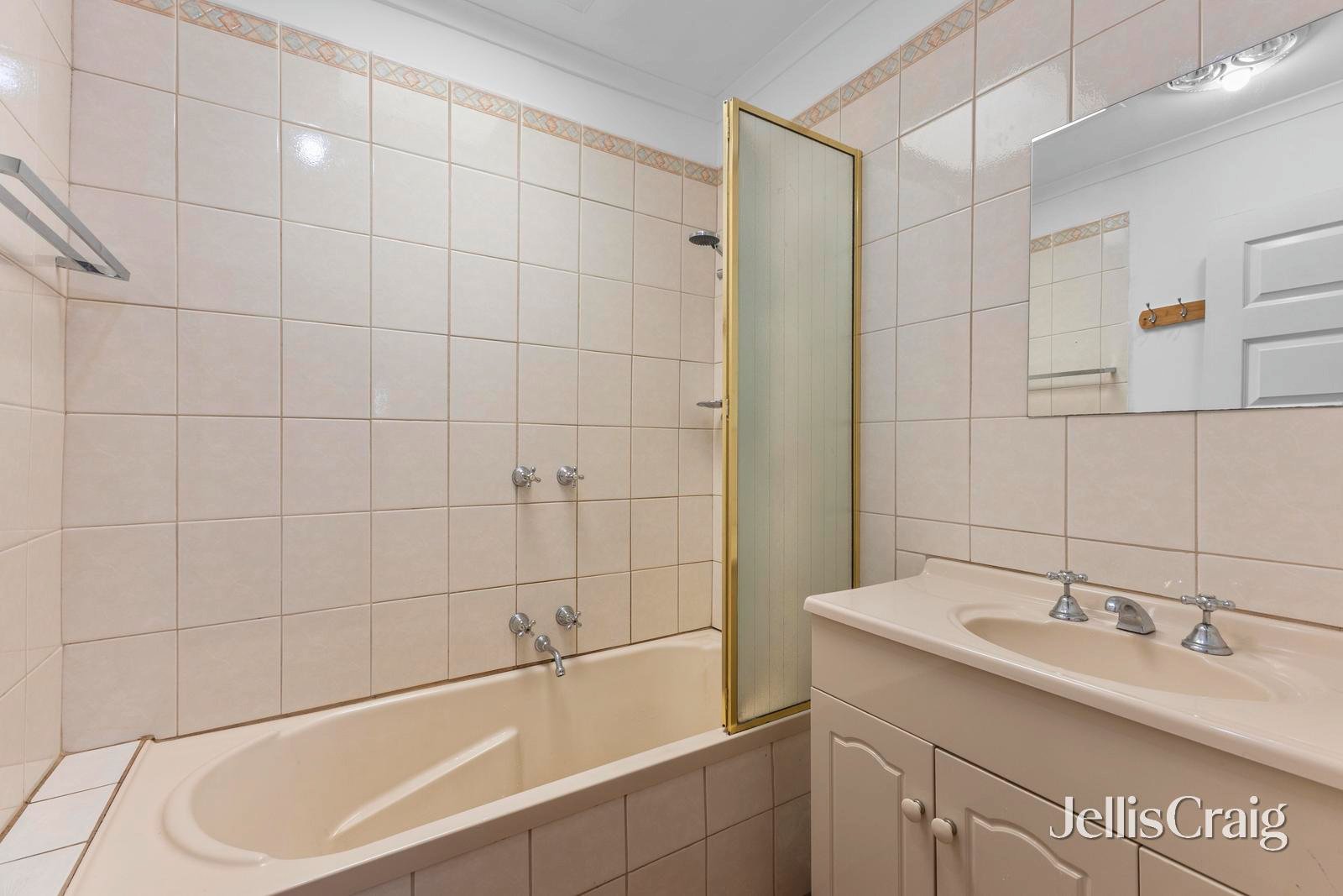 13 Sandhurst Avenue, Doncaster&nbsp;East image 8