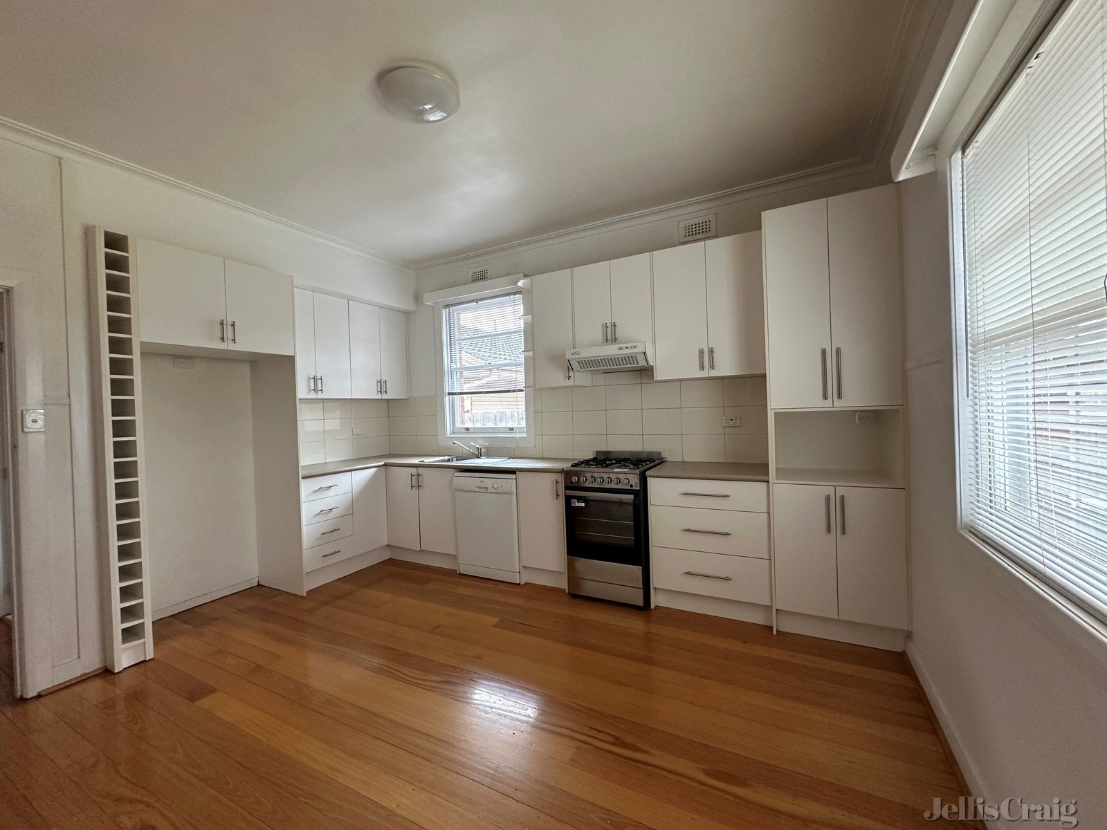 13 Sapphire Street, Preston image 2