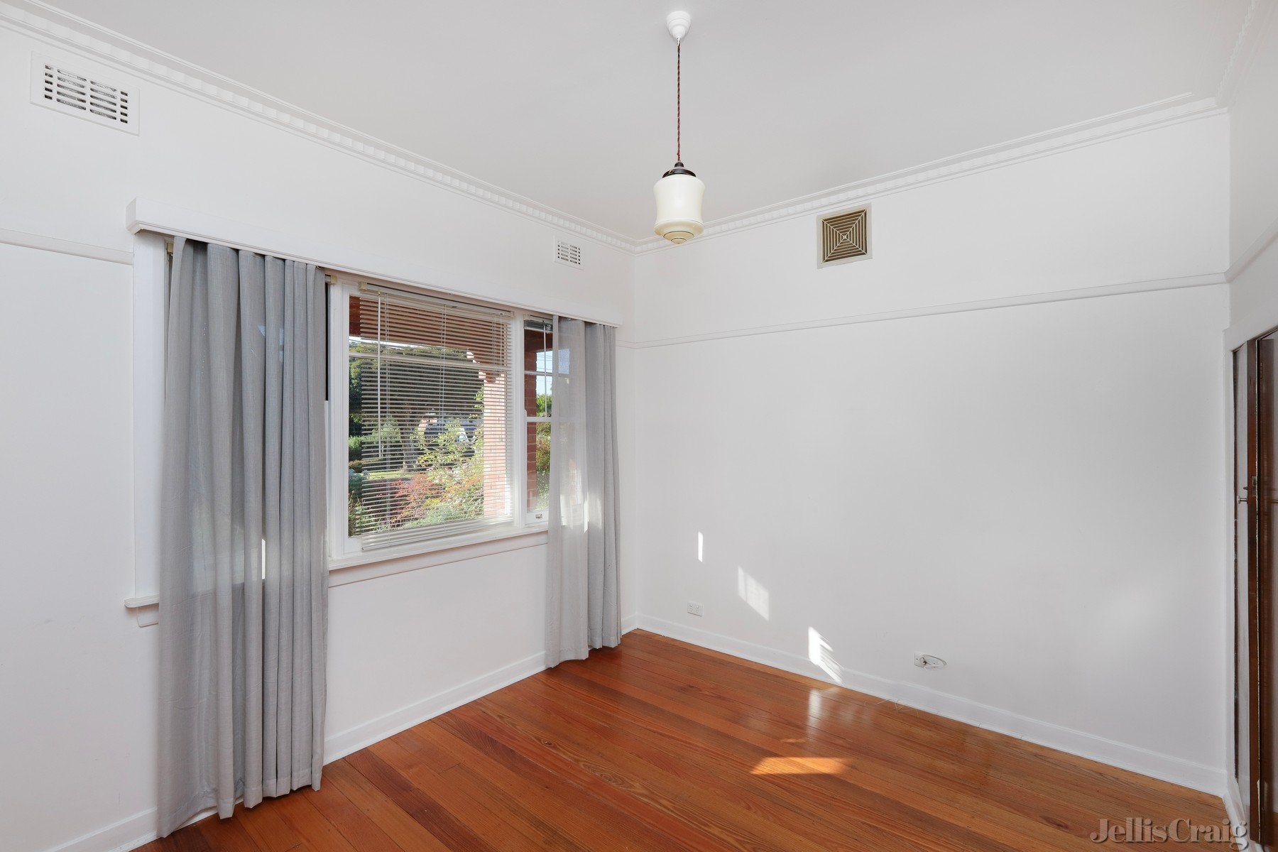 13 Sapphire Street, Preston image 4