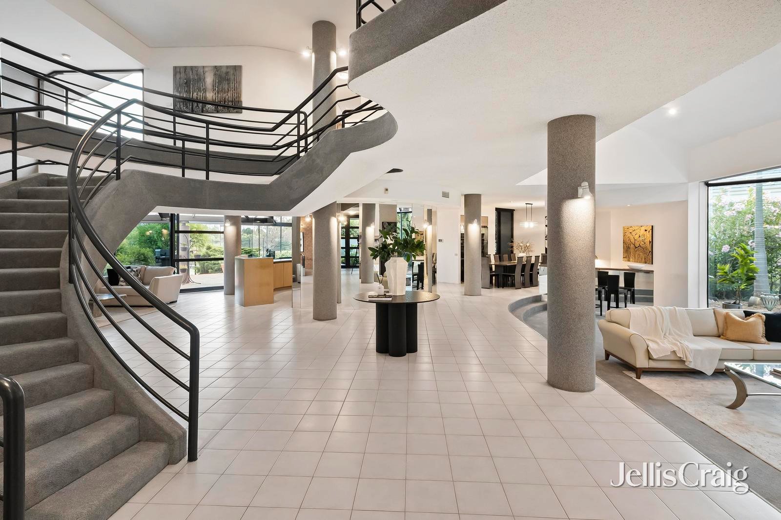 13 Sarah Crescent, Templestowe image 3