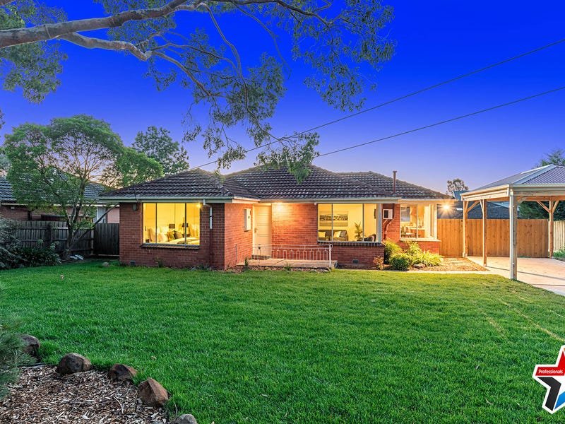 13 Saxon Drive, Mooroolbark image 1