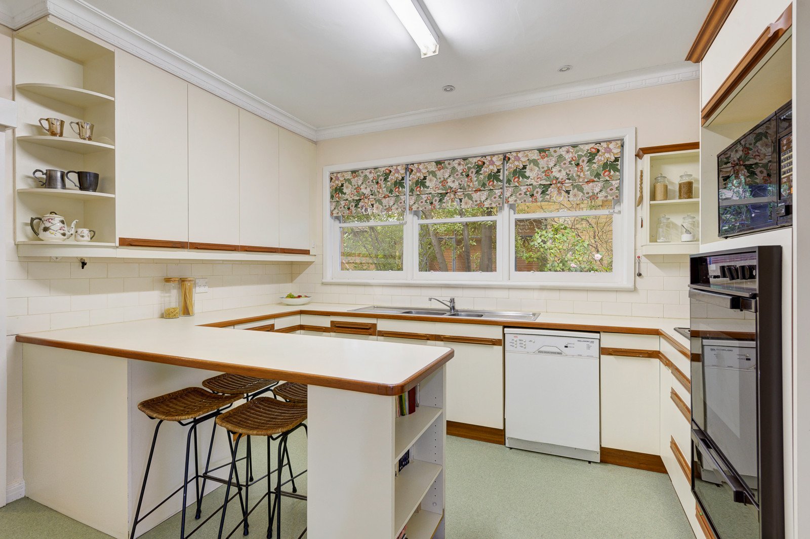 13 Seymour Grove, Camberwell image 4