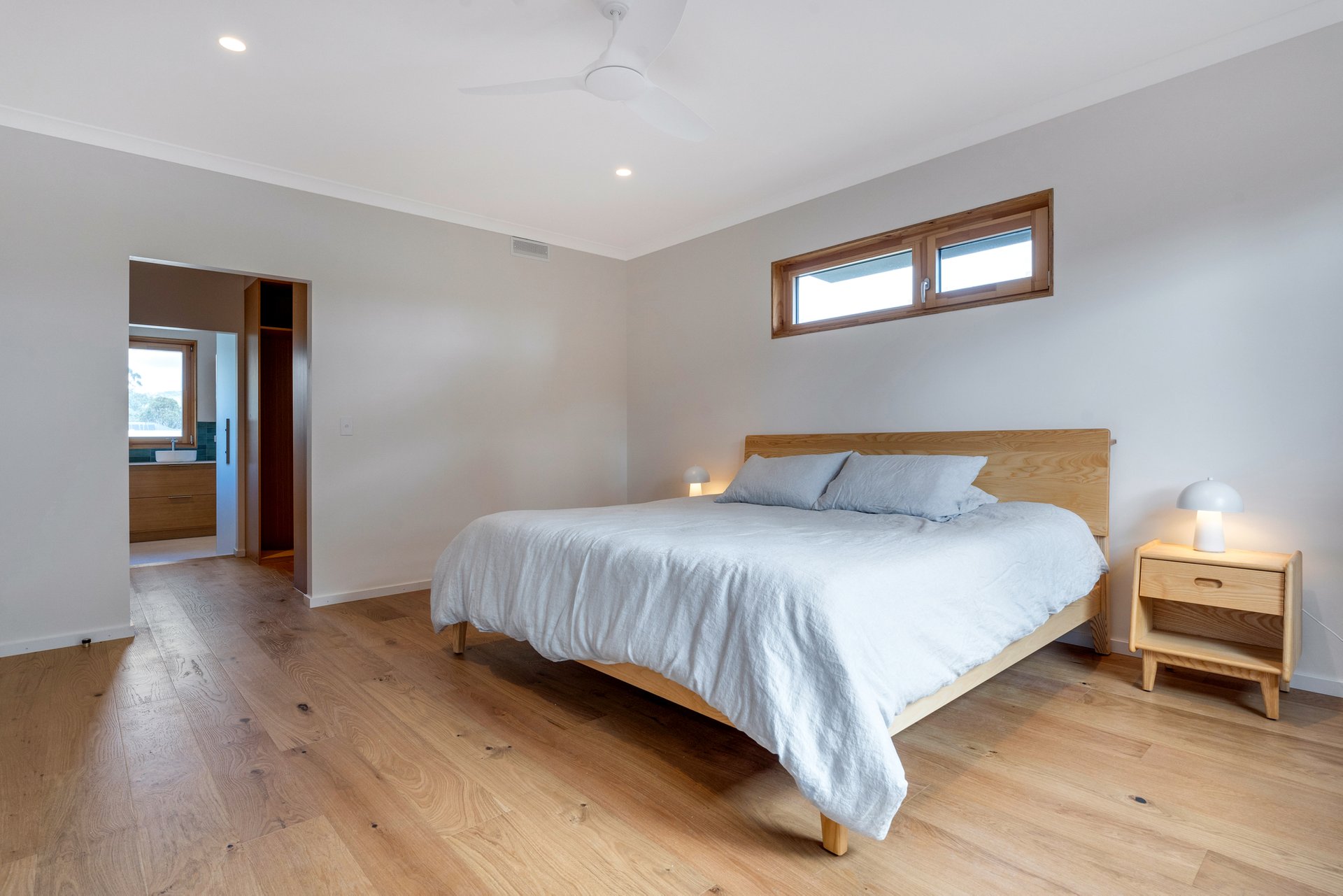 Property Gallery Thumbnail 11