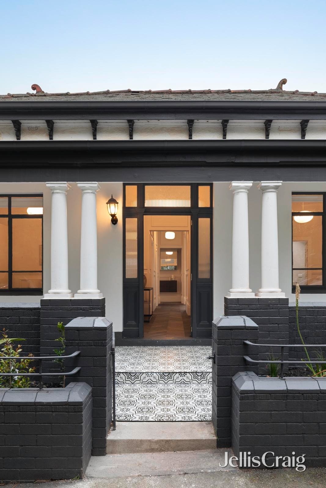 13 Southgate Street, Parkville image 2
