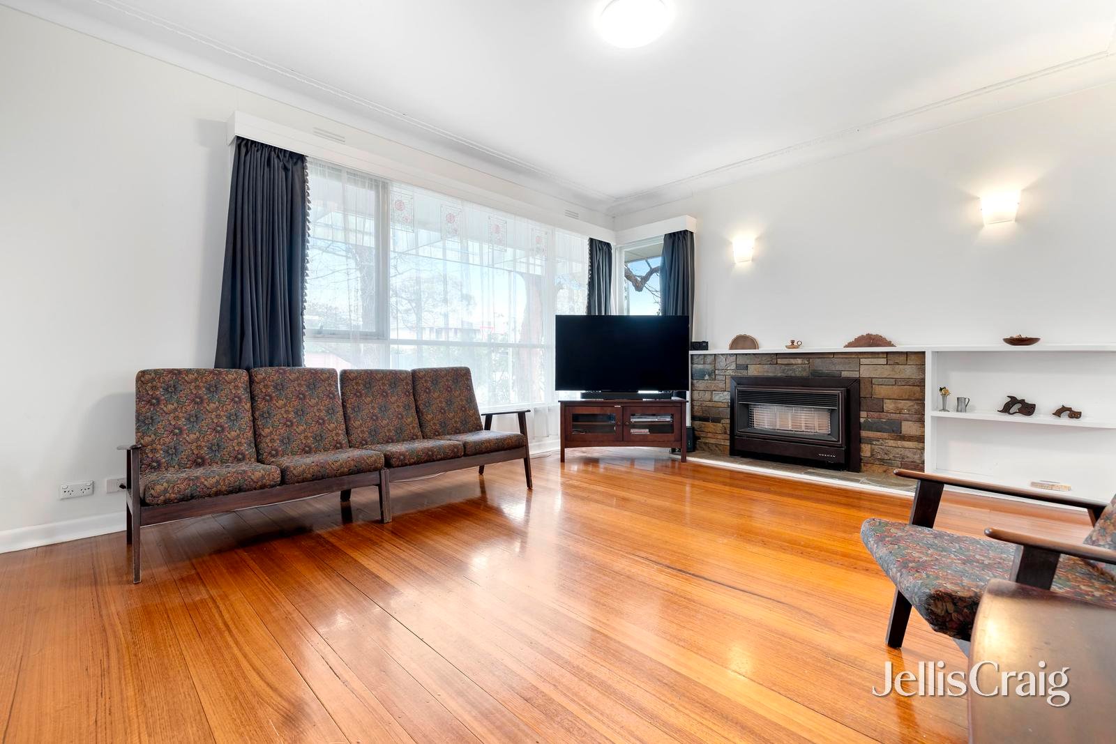 13 Springfield Road, Blackburn&nbsp;North image 3