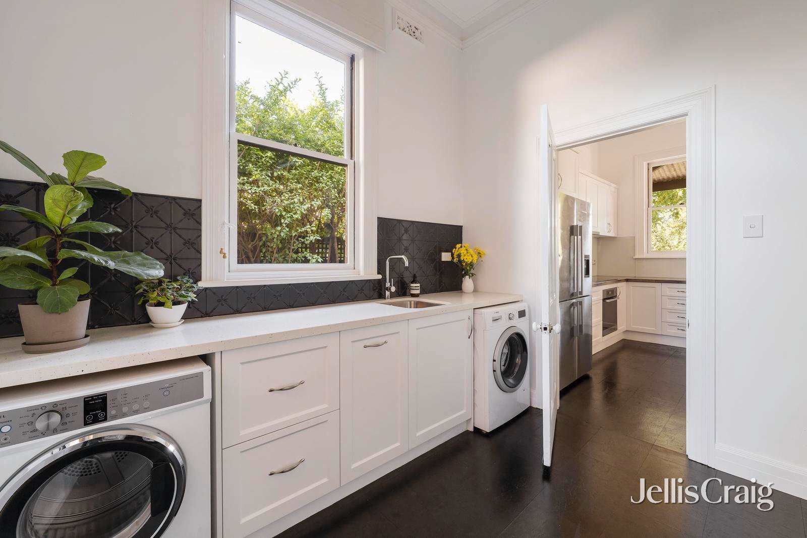 13 St Johns Parade, Kew image 12