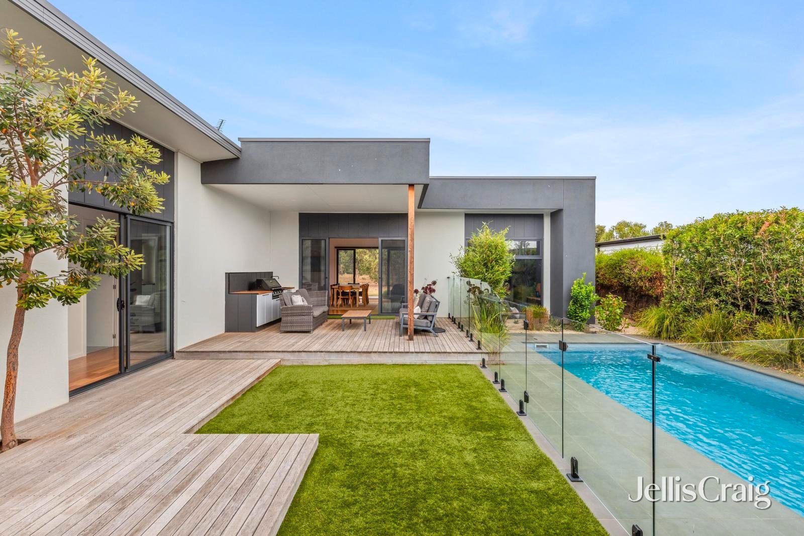 13 Stone Pine Court, Connewarre image 6