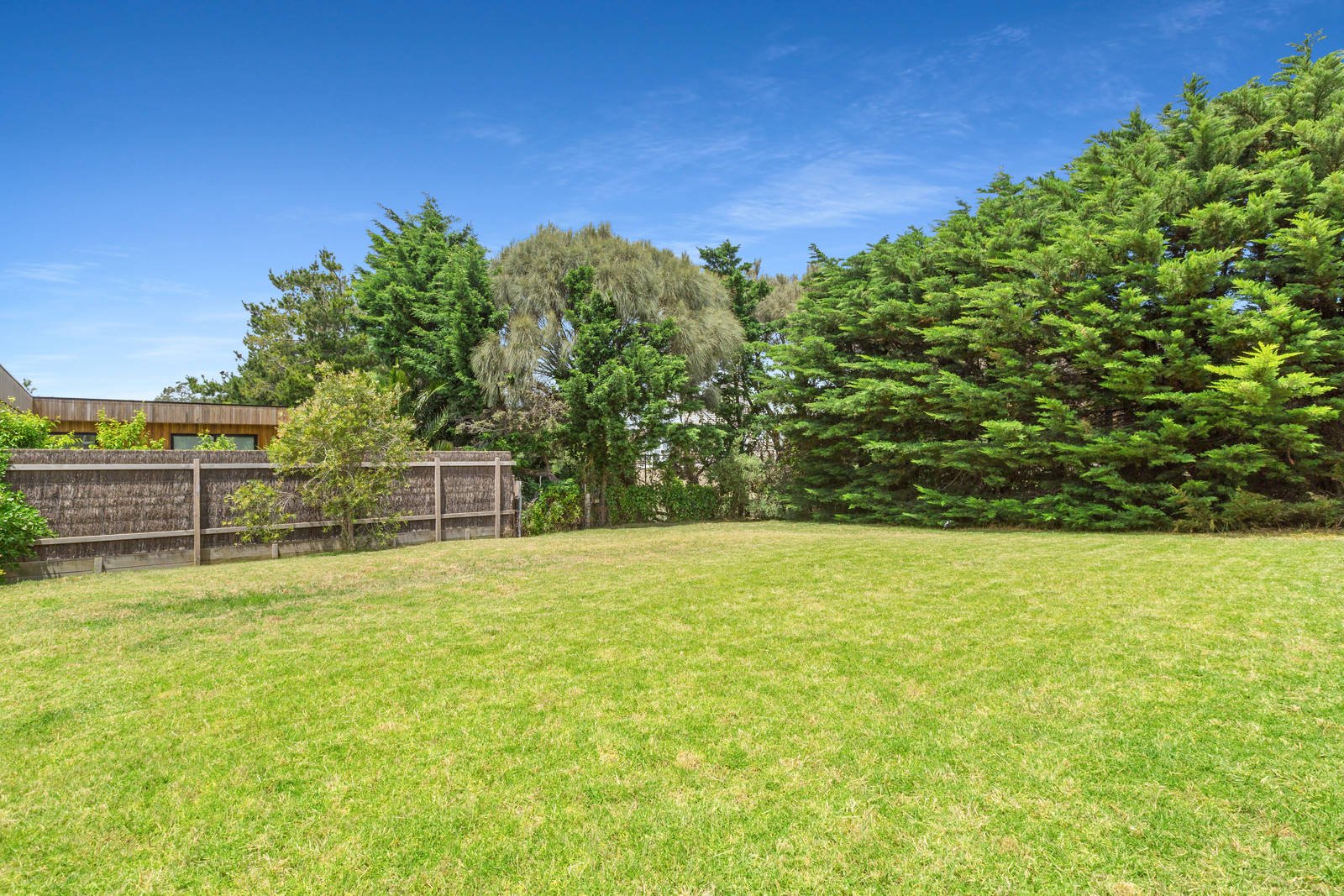 Property Gallery Thumbnail 6