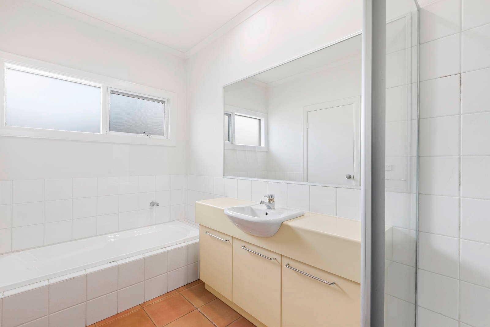 Property Gallery Thumbnail 11