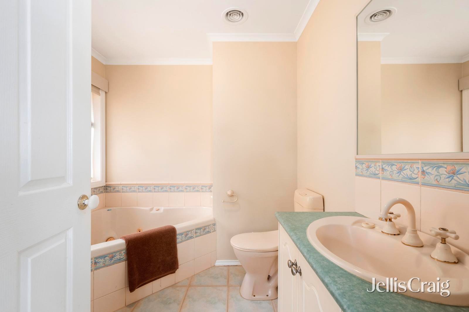 13 Strathbogie Court, Kilsyth image 10