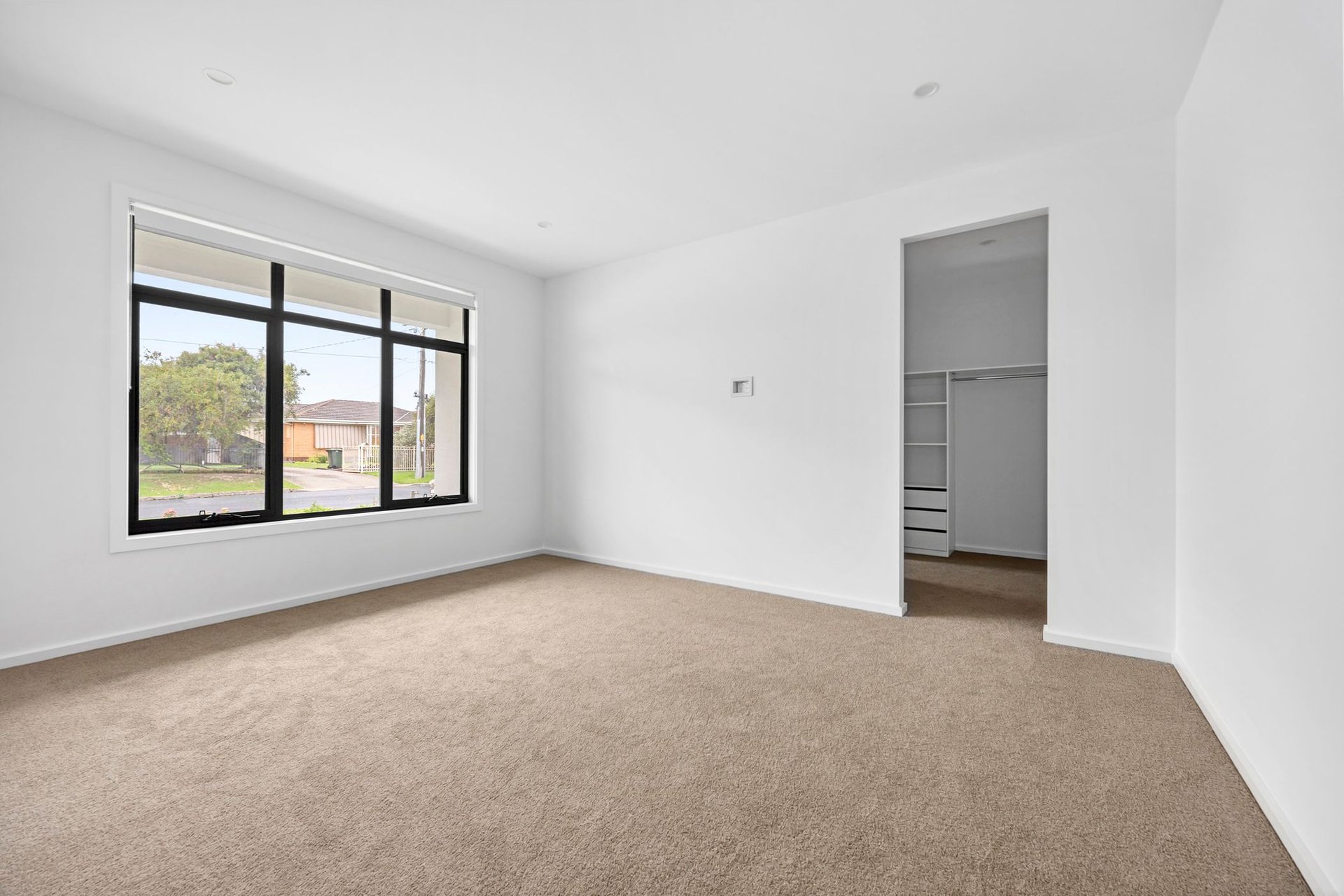 1/3 Sullivan Court, Belmont image 2