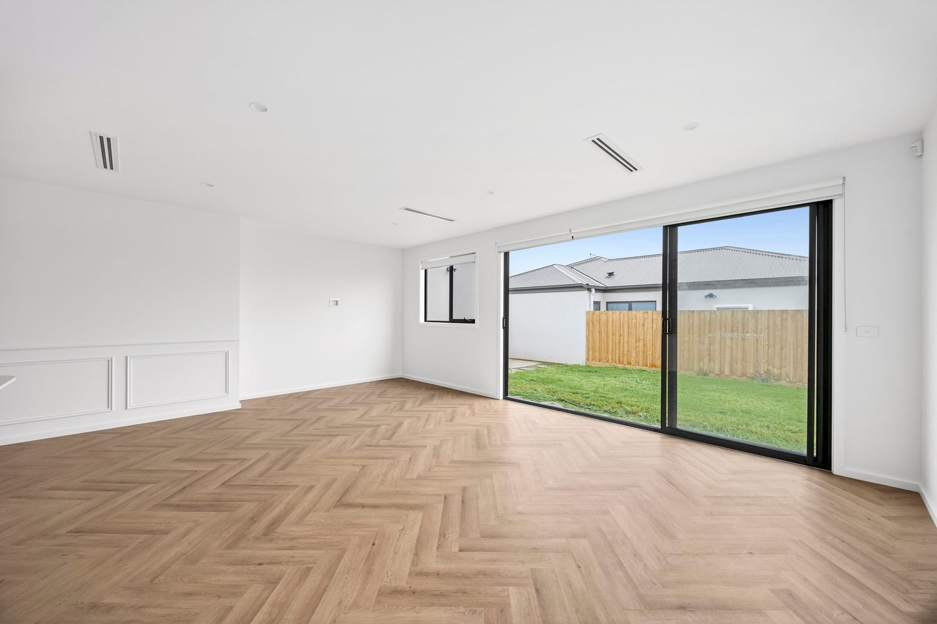 1/3 Sullivan Court, Belmont image 6