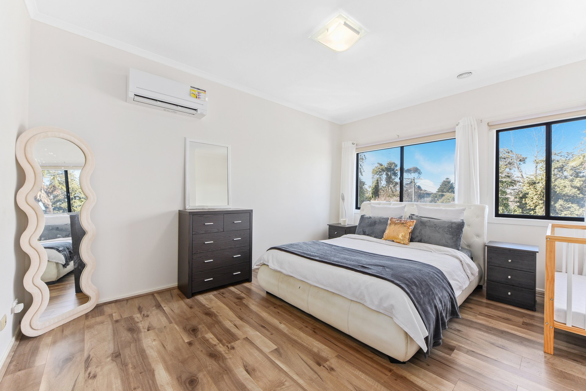 1/3 Sutton Court, Glen&nbsp;Waverley image 5