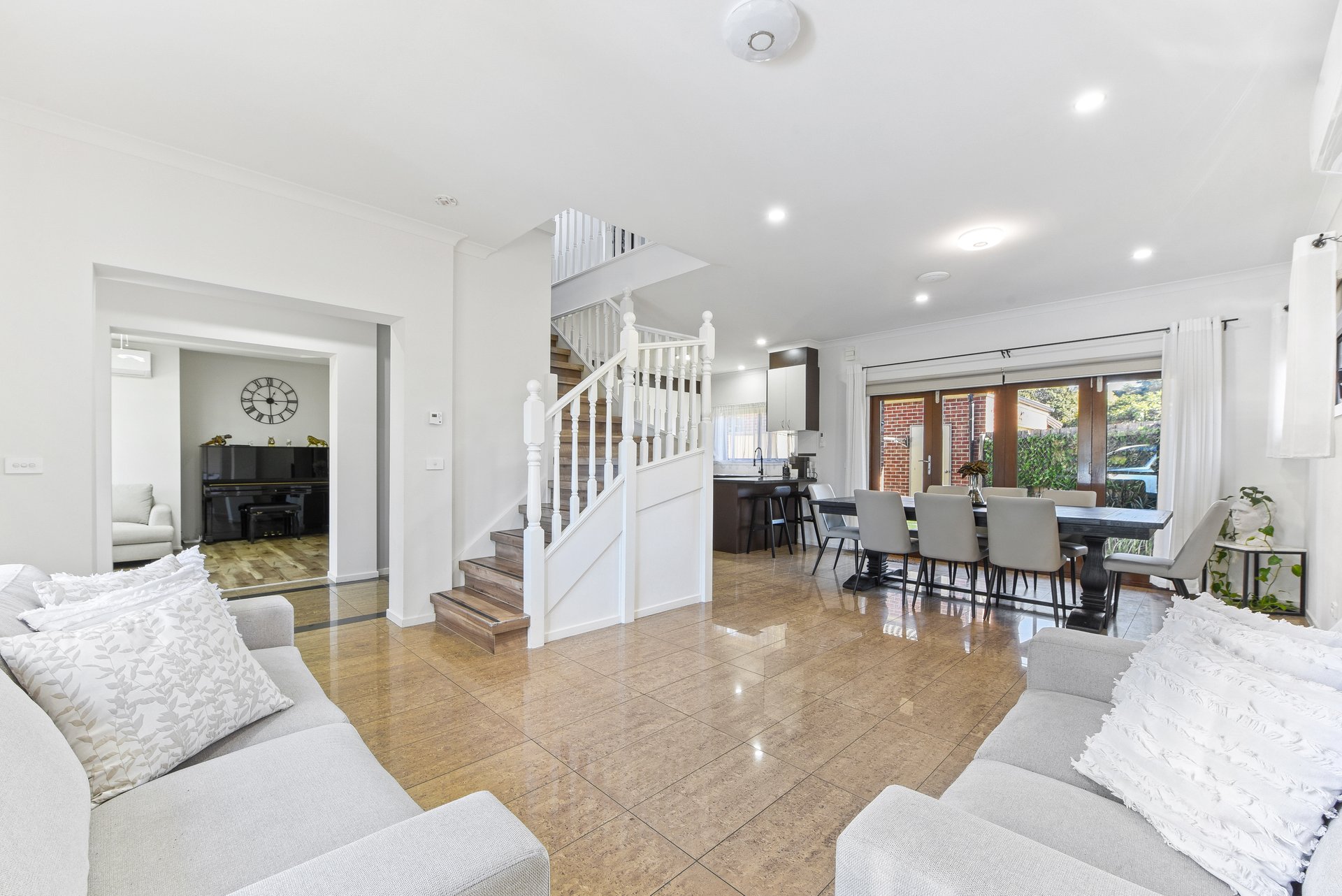 1/3 Sutton Court, Glen&nbsp;Waverley image 4